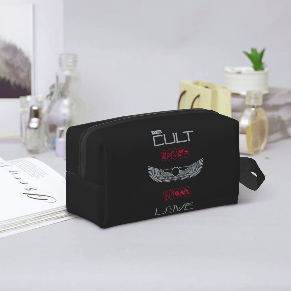 The Cult Love Make-uptas Cosme - Beauty Love Makeup recensie en prijs